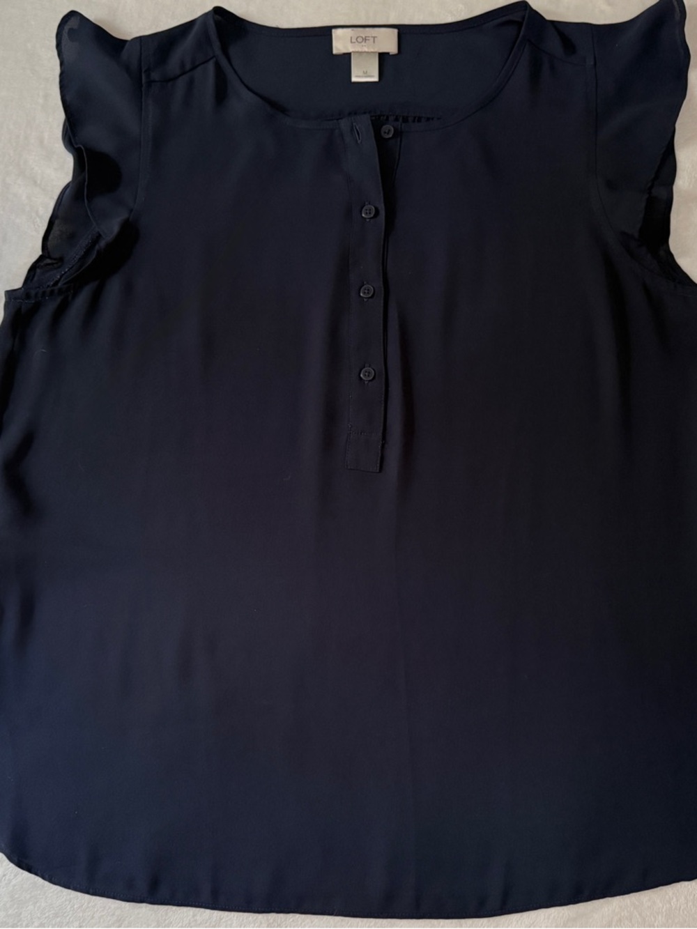 Ann Taylor Loft Women’s Sleeveless Blouse, Navy Soft Polyester Medium